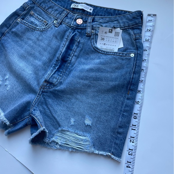 New Zara Highrise Denim Shorts - Picture 4 of 8